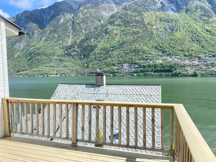 Fjordside Panorama House Trolltunga Vila Odda Exterior foto