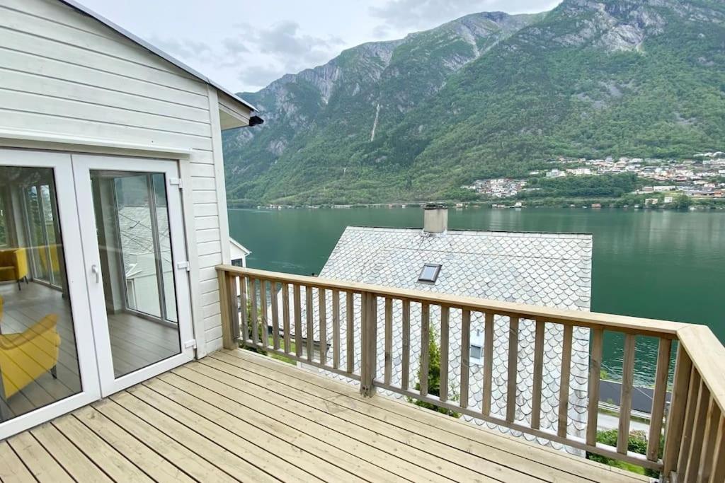 Fjordside Panorama House Trolltunga Vila Odda Exterior foto