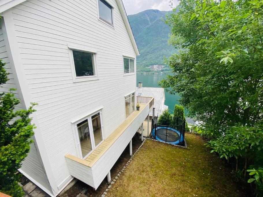 Fjordside Panorama House Trolltunga Vila Odda Exterior foto