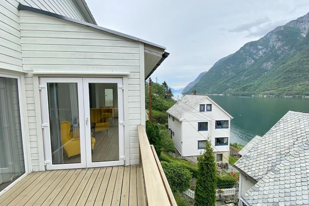 Fjordside Panorama House Trolltunga Vila Odda Exterior foto